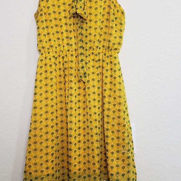 Yellow dress - Picture 4 of 4